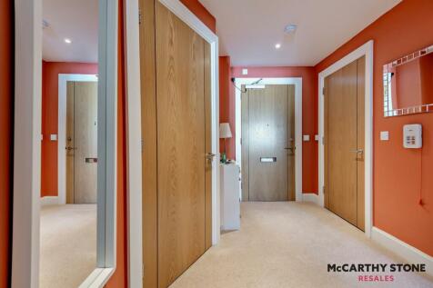 8615072-interior03-800.jpg