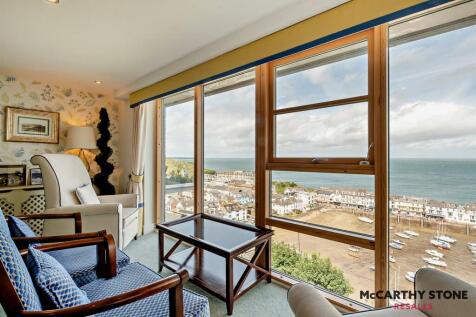 Homeowners Lounge