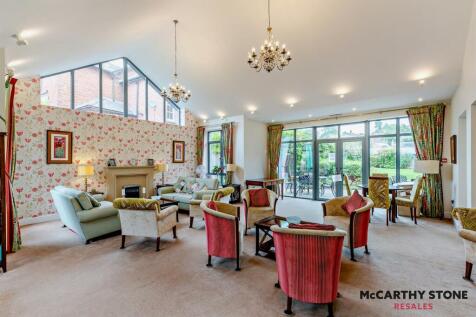 Homeowners Lounge