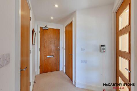 8620318-interior17-800.JPG