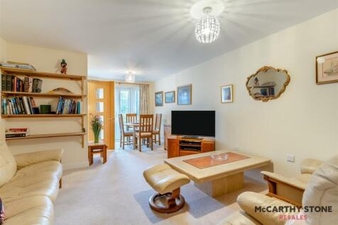 8616531-interior03.JPG