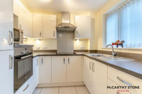 8616531-interior07.JPG