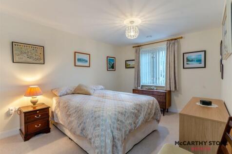 8616531-interior11.JPG