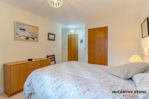 8616531-interior12.JPG