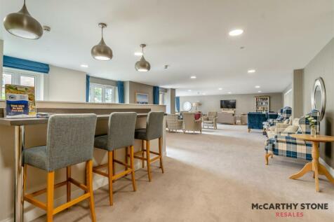 8616531-interior19.JPG