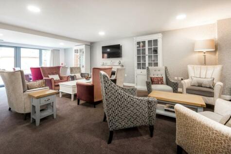 Homeowners Lounge 2.jpg
