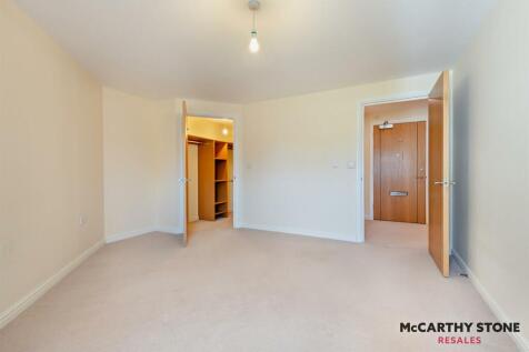 8615840-interior10-800.jpg
