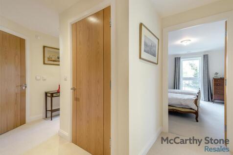 8665277-interior01.jpg