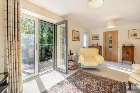 8665277-interior05.jpg