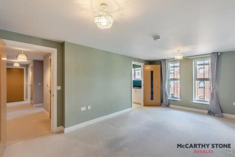 8619679-interior24.JPG