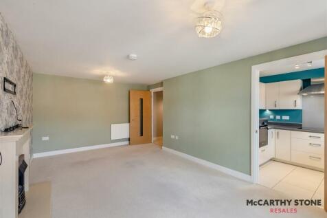 8619679-interior26.JPG
