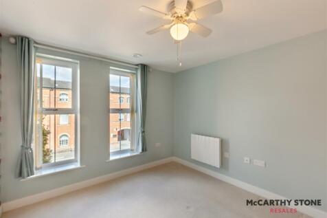 8619679-interior09.JPG