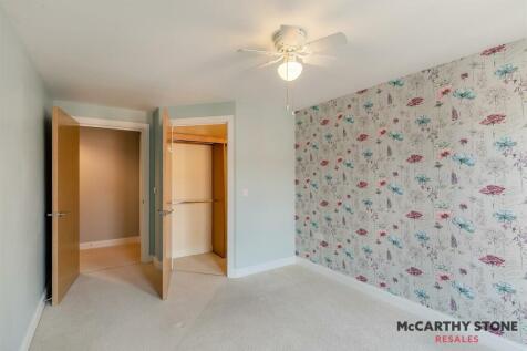 8619679-interior06.JPG