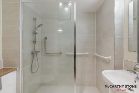 8619679-interior18.JPG