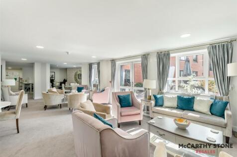 8619679-interior32.JPG