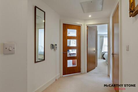 8620289-interior12-800.JPG