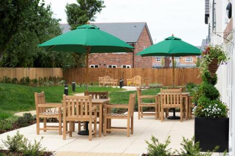 BurrstoneGrange communal patio