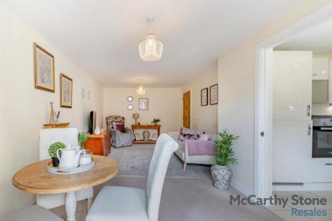 8654158-interior06.jpg
