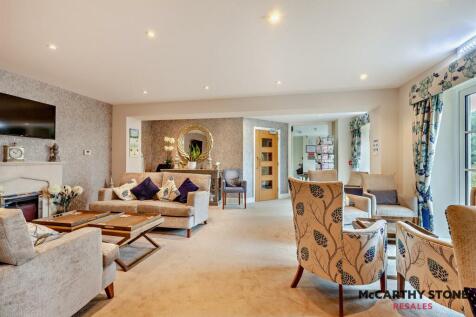 8622767-interior02-800.JPG