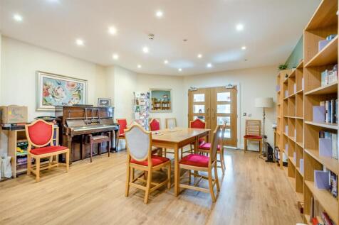 8663414-interior18.jpg