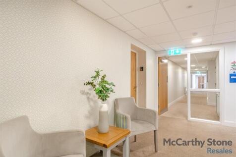 8648832-interior09.jpg