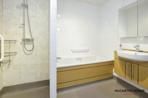 Bathroom66LCb.jpg