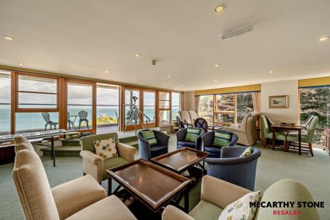 Homeowners Lounge