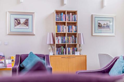 Homeowners Lounge