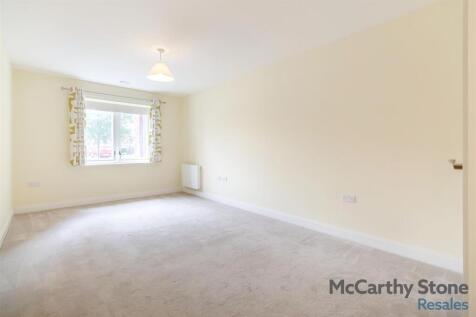 8658613-interior01.jpg