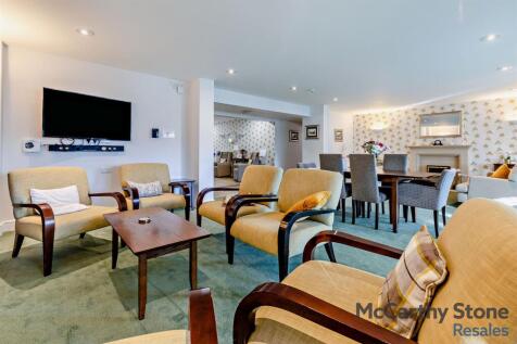 Homeowners Lounge