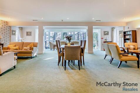 Homeowners Lounge