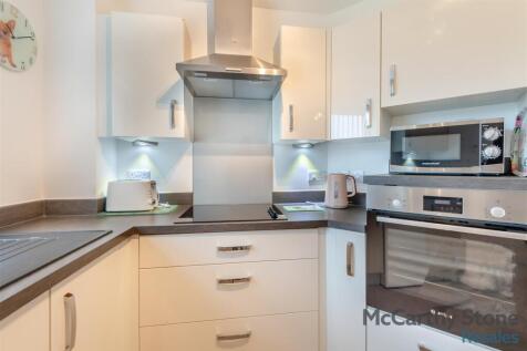 8631092-interior07.jpg