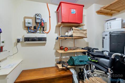 8633498-interior04-800.jpg