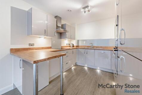 Open Plan Living Room/Kitchen