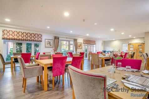 8633915-interior06.jpg