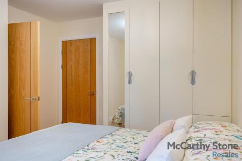 8635004-interior24.jpg