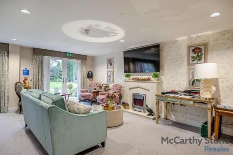 8635004-interior01.jpg