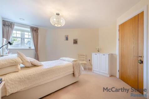8634910-interior06.jpg
