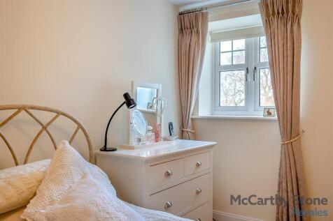 8634910-interior10.jpg