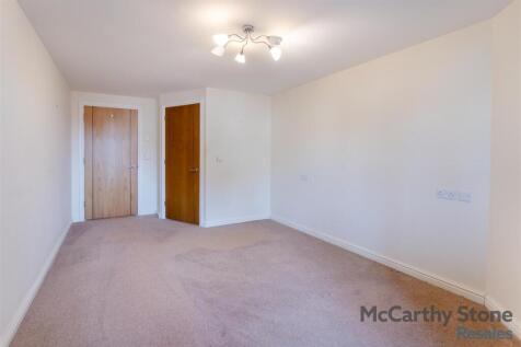 8633963-interior18.jpg