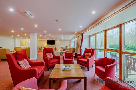 Homeowners Lounge