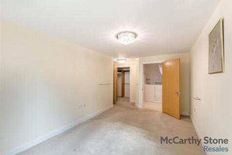 8654475-interior10.jpg