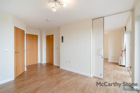 8635949-interior15.jpg