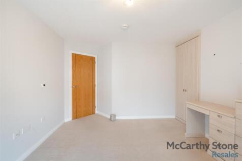 8635949-interior18.jpg