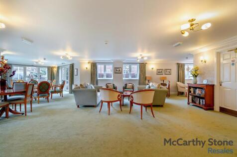 Homeowners Lounge