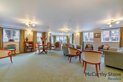 Homeowners Lounge