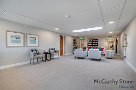 Homeowners Lounge
