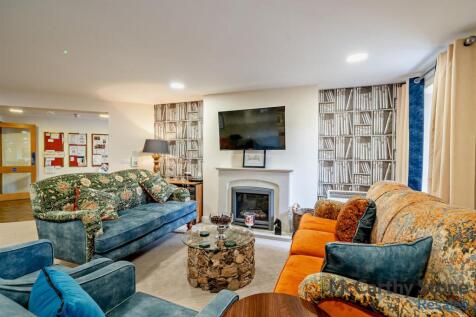 8637286-interior16-800.jpg