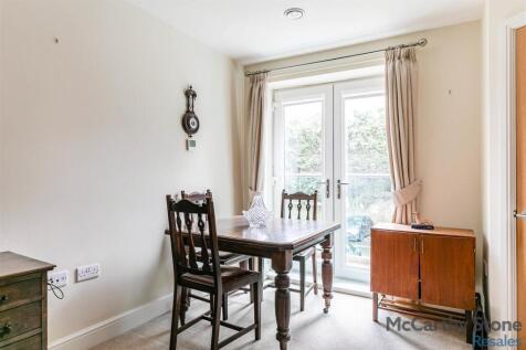 12elmtreecourt-3.jpg