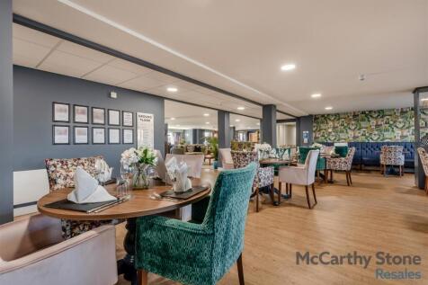 8641826-interior02.jpg